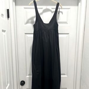 NWT ( L) Black Maxi w/ Adjustable Straps Perfect for Summer/Spring Celebrations